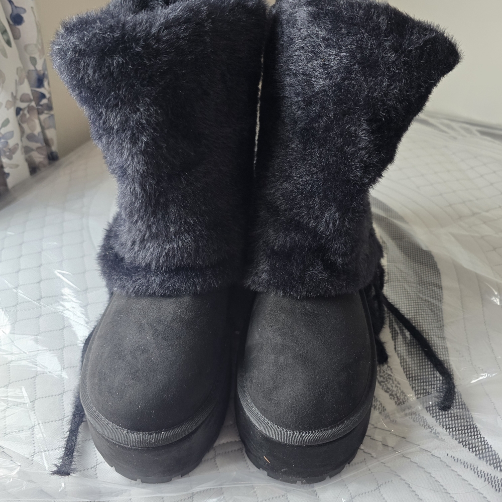 Dollskill Boots
